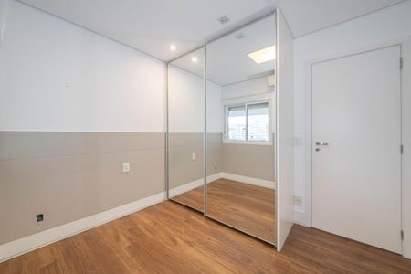 Apartamento à venda com 80m², 2 quartos e 2 vagasSuíte 1