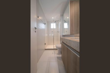 Apartamento à venda com 80m², 2 quartos e 2 vagasBanheiro da Suíte 1