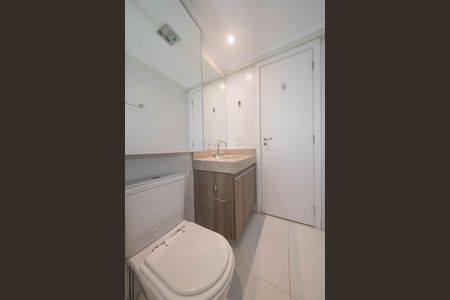 Apartamento à venda com 80m², 2 quartos e 2 vagasBanheiro da Suíte 1