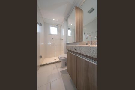 Apartamento à venda com 80m², 2 quartos e 2 vagasBanheiro da Suíte 1