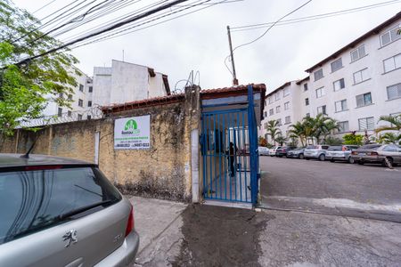 Apartamento à venda com 44m², 2 quartos e 1 vaga Apartamento à venda com 44m², 2 quartos e 1 vagaFachada