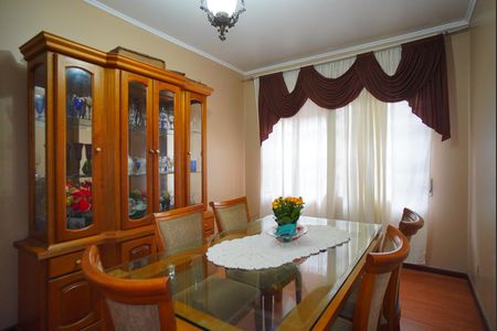 Casa à venda com 390m², 5 quartos e 4 vagasSala de Jantar