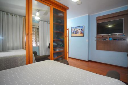 Casa à venda com 390m², 5 quartos e 4 vagasSuíte 3