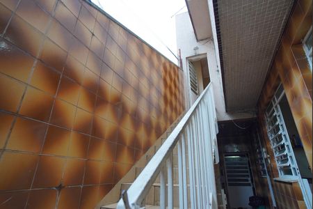 Casa à venda com 390m², 5 quartos e 4 vagasEscada