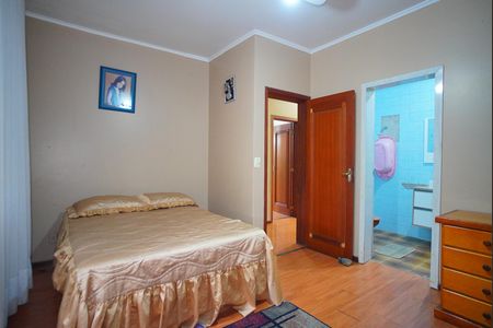 Casa à venda com 390m², 5 quartos e 4 vagasSuíte 4