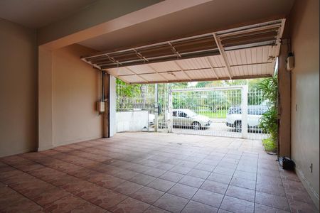 Casa à venda com 390m², 5 quartos e 4 vagasGaragem
