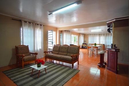 Casa à venda com 390m², 5 quartos e 4 vagasÁrea Externa