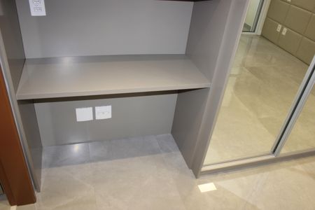 Apartamento à venda com 94m², 2 quartos e 2 vagasCloset da Suíte 2