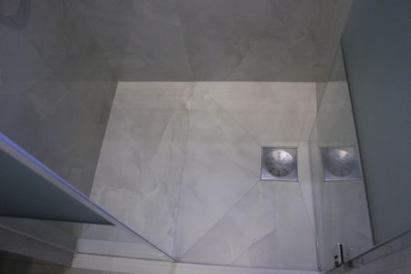 Apartamento à venda com 94m², 2 quartos e 2 vagasBanheiro da Suíte 1