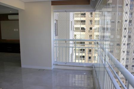 Apartamento à venda com 94m², 2 quartos e 2 vagasVaranda