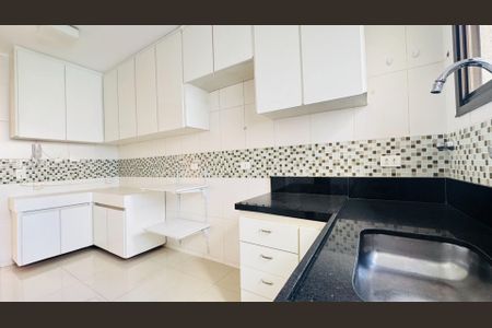Apartamento à venda com 95m², 2 quartos e 1 vagaCozinha