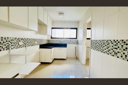 Apartamento à venda com 95m², 2 quartos e 1 vagaCozinha
