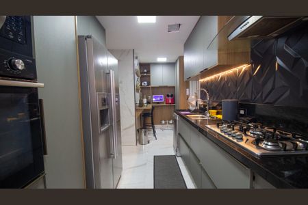 Apartamento à venda com 380m², 5 quartos e 3 vagasCozinha e Área de Serviço