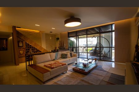 Apartamento à venda com 380m², 5 quartos e 3 vagasSala