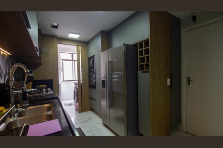 Apartamento à venda com 380m², 5 quartos e 3 vagasCozinha e Área de Serviço