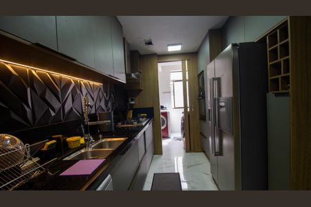 Apartamento à venda com 380m², 5 quartos e 3 vagasCozinha e Área de Serviço