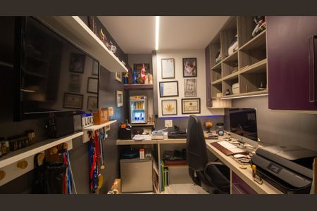 Apartamento à venda com 380m², 5 quartos e 3 vagasEscritório