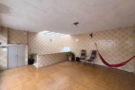 Casa à venda com 100m², 2 quartos e 2 vagas Casa à venda com 100m², 2 quartos e 2 vagasGaragem