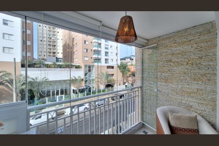 Apartamento à venda com 62m², 2 quartos e 2 vagasVaranda