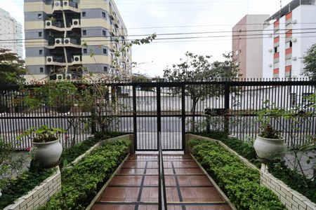 Apartamento para alugar com 107m², 2 quartos e 2 vagasFachada