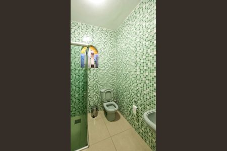 Casa à venda com 560m², 3 quartos e 3 vagasBanheiro 2