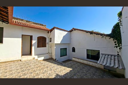 Casa à venda com 560m², 3 quartos e 3 vagasQuintal