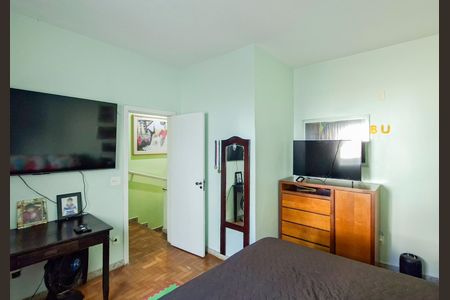 Casa à venda com 560m², 3 quartos e 3 vagasQuarto