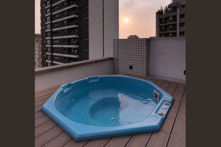 Studio para alugar com 25m², 1 quarto e 1 vaga Studio para alugar com 25m², 1 quarto e 1 vagaÁrea Comum - Jacuzzi