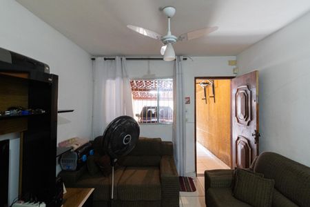 Casa à venda com 120m², 2 quartos e 1 vaga Casa à venda com 120m², 2 quartos e 1 vagaSala