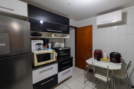 Casa à venda com 120m², 2 quartos e 1 vaga Casa à venda com 120m², 2 quartos e 1 vagaCozinha