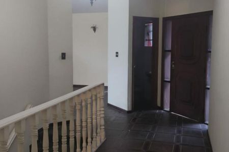 Casa à venda com 4 quartos, 500m² em Interlagos, São Paulo