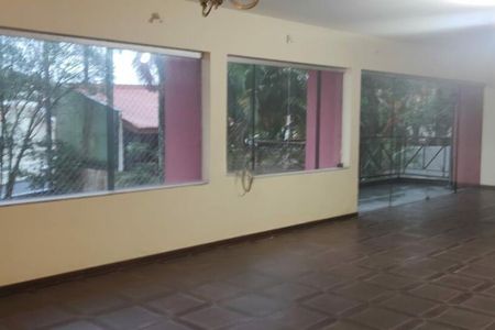 Casa à venda com 4 quartos, 500m² em Interlagos, São Paulo