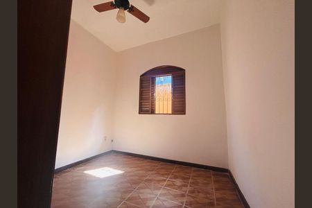Casa para alugar com 120m², 3 quartos e 2 vagas