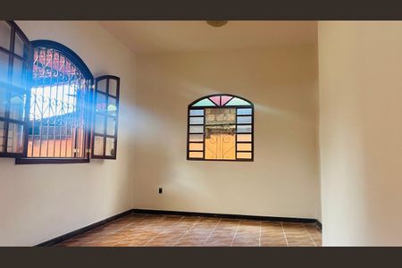Casa para alugar com 120m², 3 quartos e 2 vagas