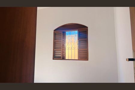 Casa para alugar com 120m², 3 quartos e 2 vagas