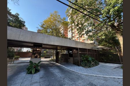 Apartamento à venda com 280m², 3 quartos e 4 vagasFachada e Portaria