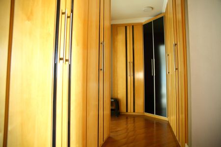 Apartamento à venda com 280m², 3 quartos e 4 vagasSuíte 1- armários