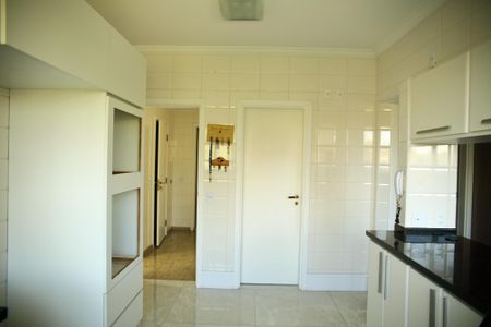 Apartamento à venda com 280m², 3 quartos e 4 vagasCozinha