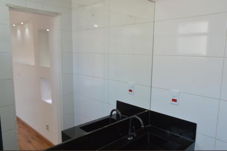 Casa de condomínio à venda com 180m², 3 quartos e 1 vagaBanheiro da Suíte 3