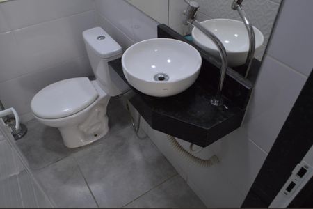 Casa de condomínio à venda com 180m², 3 quartos e 1 vagaLavabo