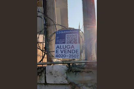 Casa de condomínio à venda com 180m², 3 quartos e 1 vagaPlaca