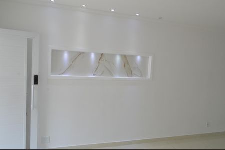 Casa de condomínio à venda com 180m², 3 quartos e 1 vagaSala