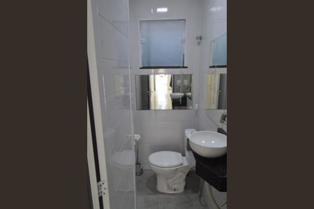 Casa de condomínio à venda com 180m², 3 quartos e 1 vagaLavabo