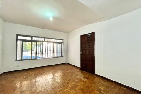 Casa à venda com 140m², 4 quartos e 2 vagasSala