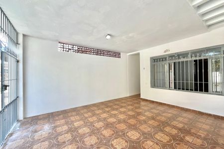 Casa à venda com 140m², 4 quartos e 2 vagas Casa à venda com 140m², 4 quartos e 2 vagasGaragem