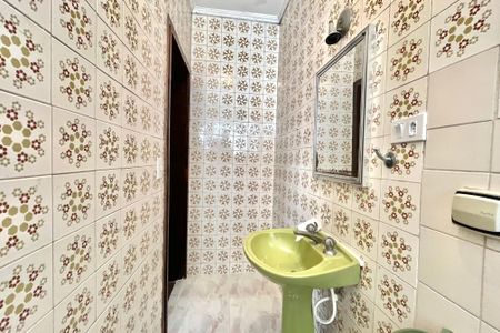 Casa à venda com 140m², 4 quartos e 2 vagas Casa à venda com 140m², 4 quartos e 2 vagasBanheiro da Suíte