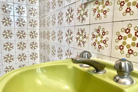 Casa à venda com 140m², 4 quartos e 2 vagas Casa à venda com 140m², 4 quartos e 2 vagasBanheiro da Suíte