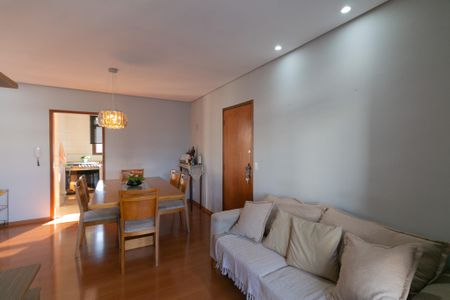Sala de apartamento à venda com 3 quartos, 76m² em Itapoã, Belo Horizonte