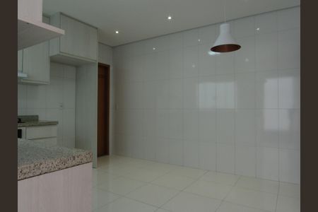 Casa à venda com 90m², 2 quartos e 2 vagasCozinha