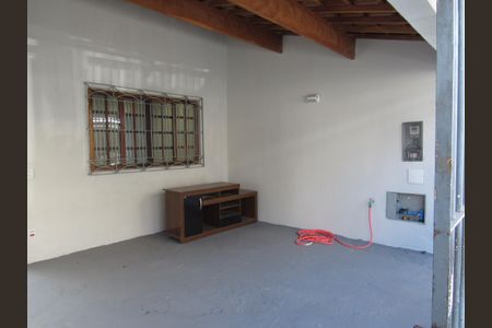 Casa à venda com 90m², 2 quartos e 2 vagasGaragem
